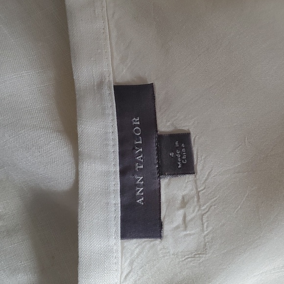 Ann Taylor - cream linen skirt with flower embroidery. Size: 4. - Picture 5 of 5